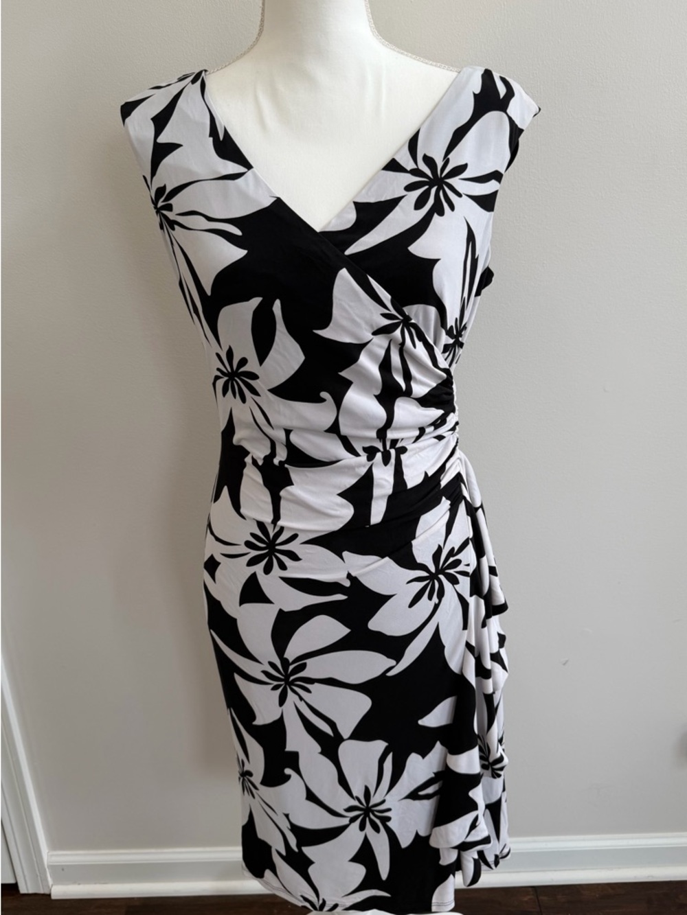 White House Black Market Black and White Floral Midi Dress